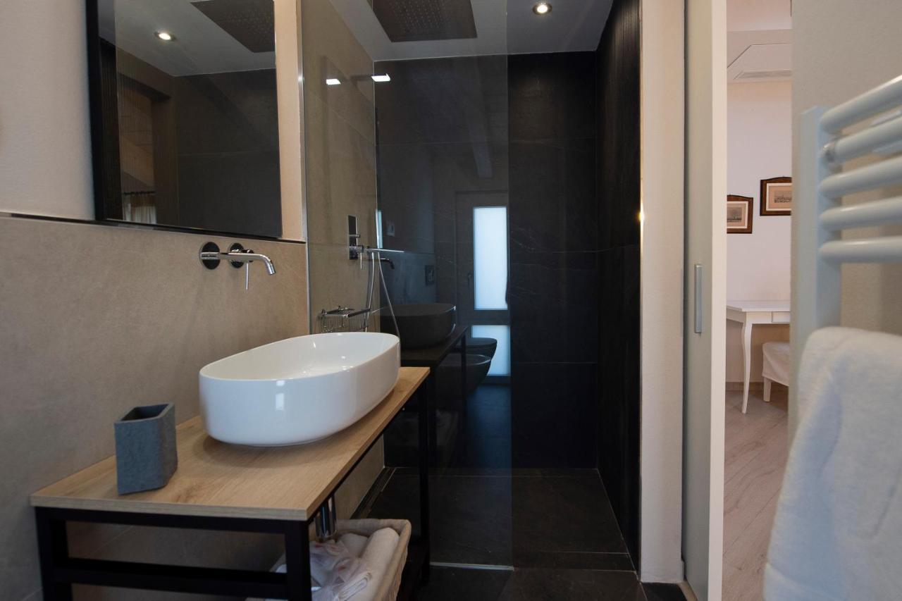 Villino Micol Camere A Due Passi Dal Mare Marina Di Carrara Extérieur photo