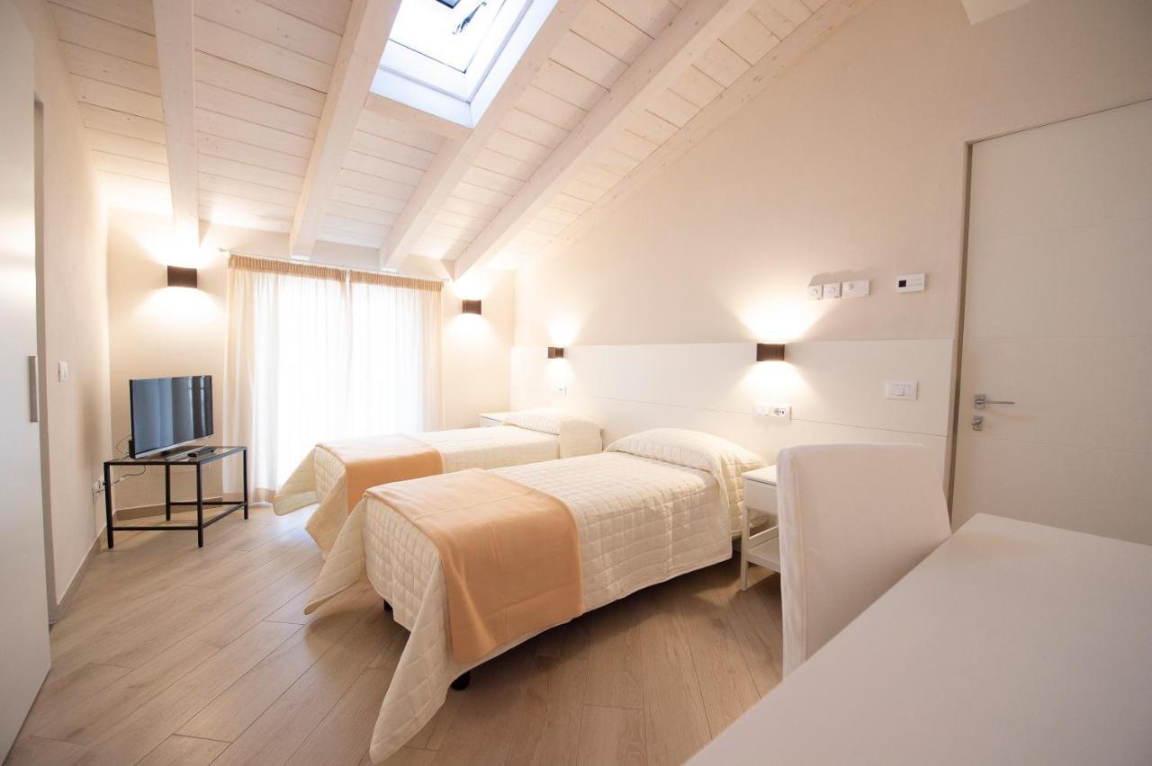 Villino Micol Camere A Due Passi Dal Mare Marina Di Carrara Extérieur photo