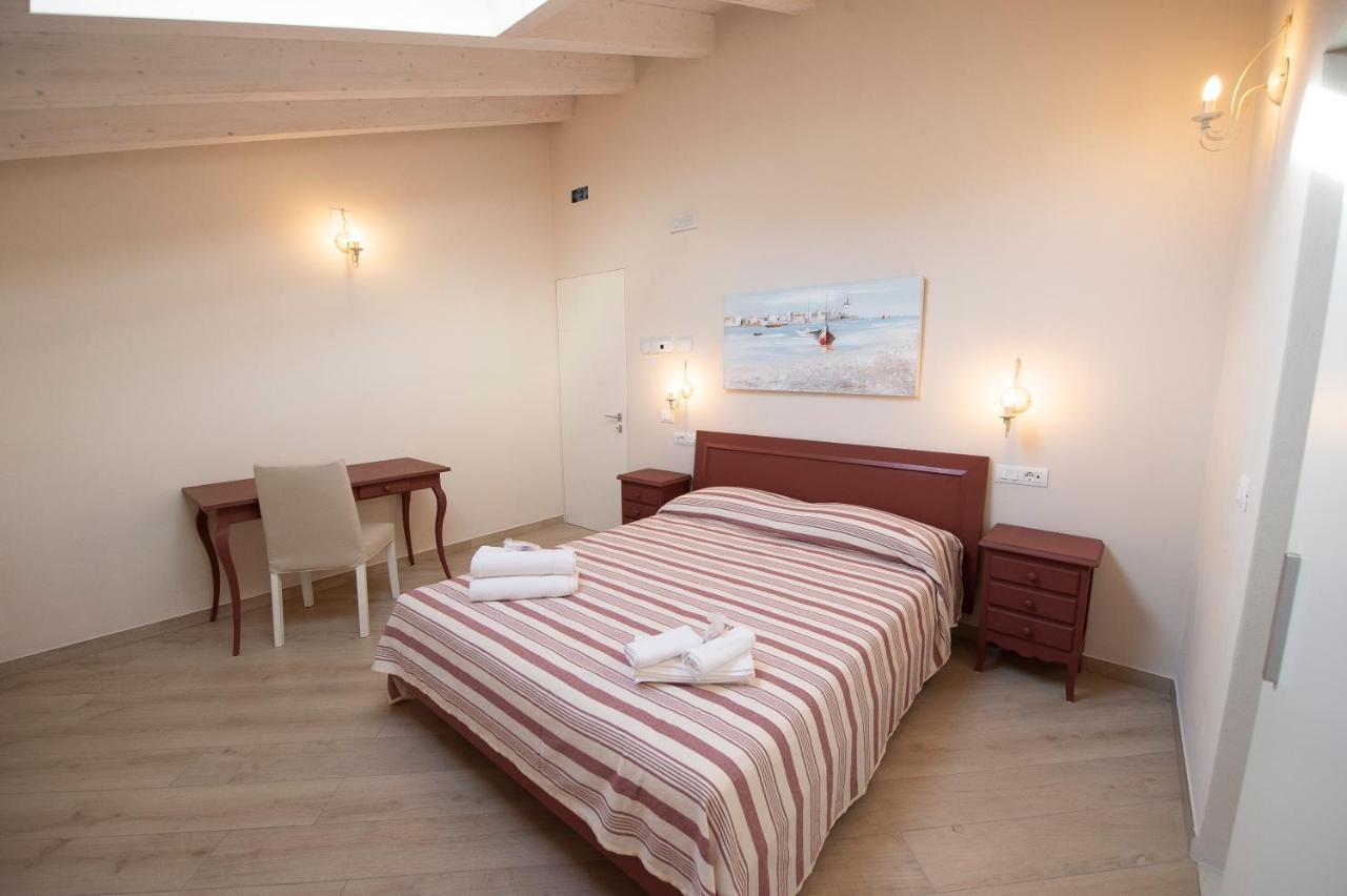 Villino Micol Camere A Due Passi Dal Mare Marina Di Carrara Extérieur photo