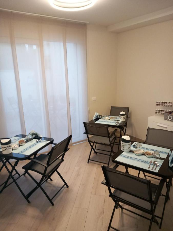 Villino Micol Camere A Due Passi Dal Mare Marina Di Carrara Extérieur photo
